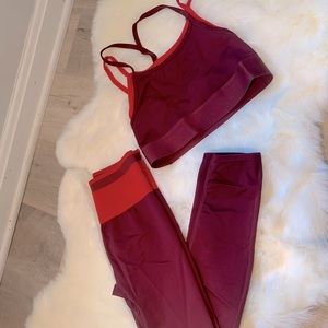 Fabletics matching set - leggings and sports bra - small